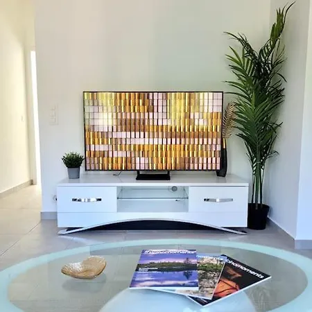 Apartment Palma - Central & Cozy With Free Private Parking Lugano Exterior photo