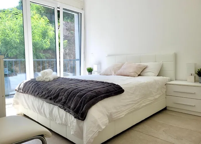Apartment Palma - Central & Cozy With Free Private Parking